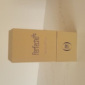 Zero Gravity Perfectio skincare tool